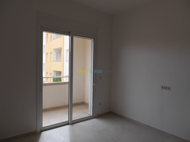 Location Appartement 02 pièces 90 m² Tlemcen Maghnia