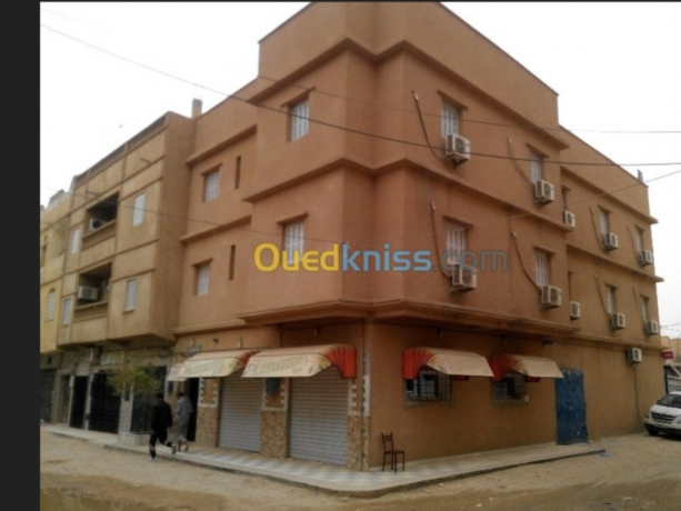 Location Immeuble 30 pièces 500 m² Ouargla Hassi Messaoud